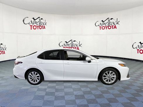 Used 2024 Toyota Camry LE FWD image 9