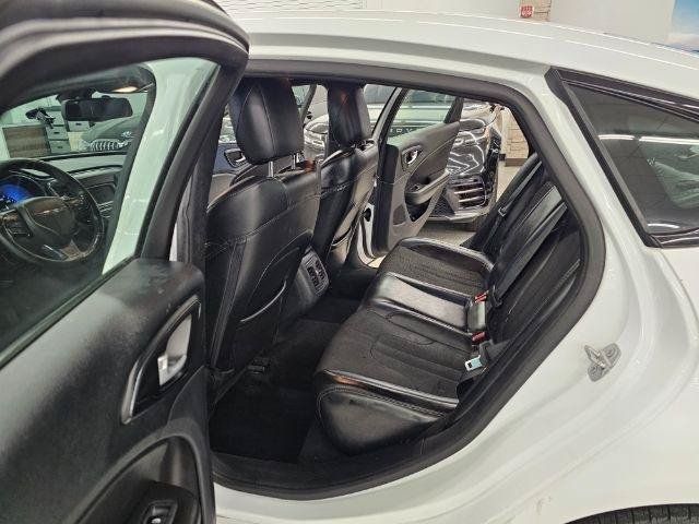 Used 2015 Chrysler 200 S w/ Comfort Group FWD image 29