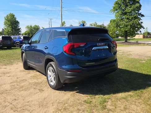 Used 2020 GMC Terrain SLE FWD image 24
