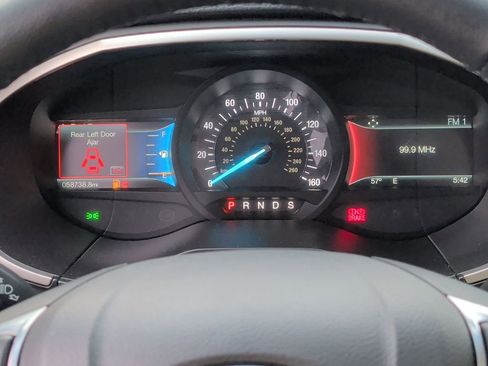 Used 2018 Ford Edge SEL w/ Equipment Group 201A FWD image 15