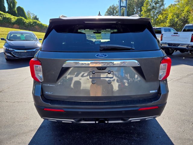 Used 2020 Ford Explorer XLT w/ Equipment Group 202A AWD/4WD image 7