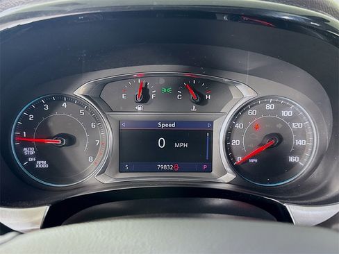 Used 2020 Chevrolet Traverse LT image 12