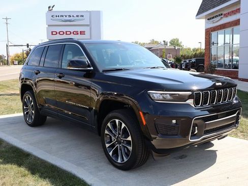 New 2025 Jeep Grand Cherokee Overland w/ Adv Protech Group III image 3