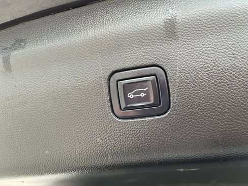 Used 2022 Buick Enclave Premium w/ Experience Buick Package AWD/4WD image 15