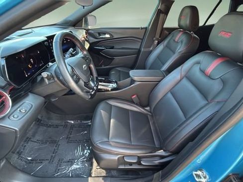 Used 2025 Chevrolet Trax RS w/ Driver Confidence Package FWD image 18