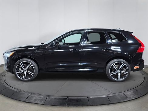 Used 2021 Volvo XC60 T8 R-Design w/ Protection Package Premier image 2