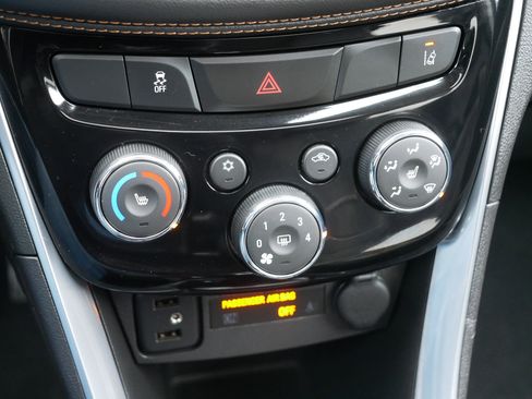 Used 2019 Chevrolet Trax Premier image 23