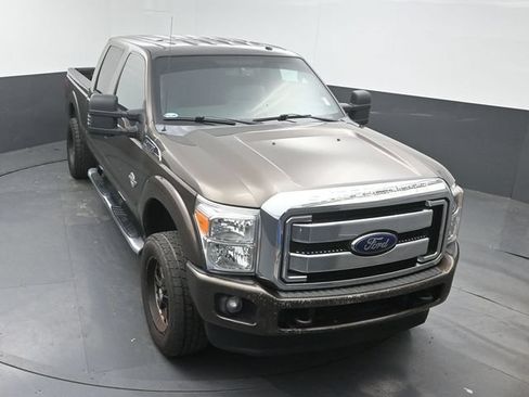 Used 2015 Ford F250 Lariat w/ Lariat Interior Package AWD/4WD image 41