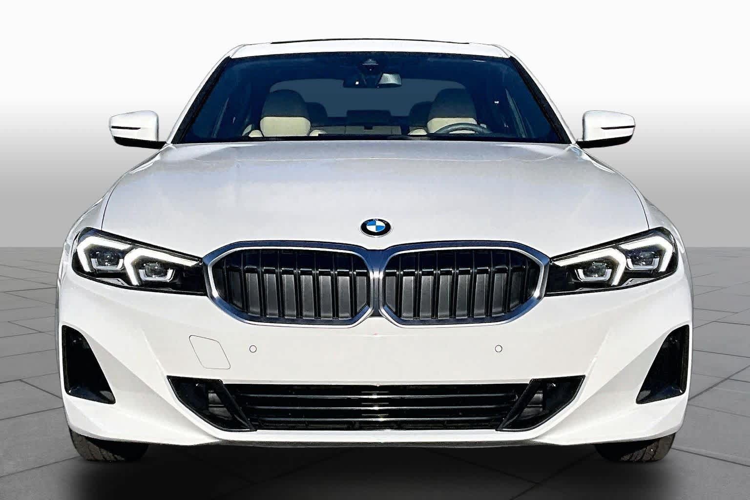 Used 2024 BMW 330i Sedan w/ Premium Package RWD image 4