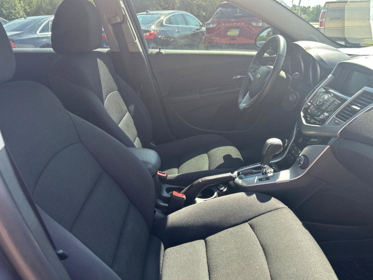 Used 2014 Chevrolet Cruze LT FWD image 23