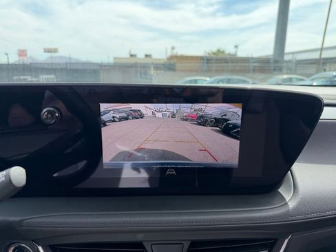 Used 2025 Buick Encore GX Preferred image 22