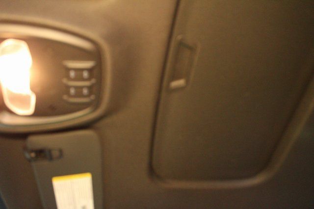 Certified 2025 Buick Envista Avenir FWD image 29