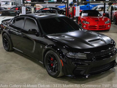 Used 2021 Dodge Charger SRT Hellcat image 9