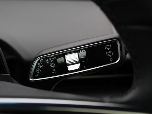 Certified 2024 Lincoln Nautilus Reserve w/ Equipment Group 202A image 18