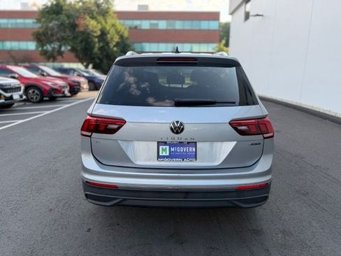 Used 2022 Volkswagen Tiguan SE AWD/4WD image 7