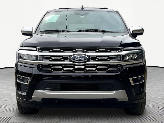 Used 2024 Ford Expedition Max Platinum RWD image 2