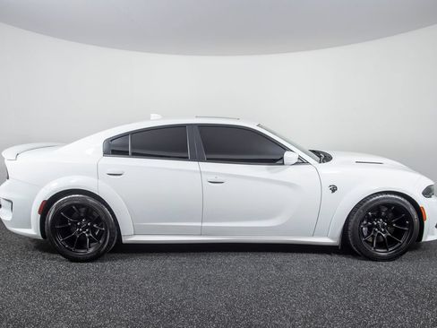 Used 2021 Dodge Charger SRT Hellcat RWD image 11