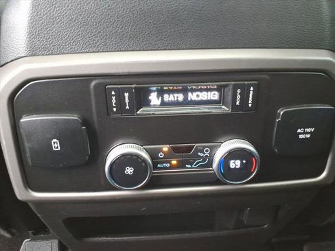 Used 2020 Ford Expedition XLT w/ Equipment Group 202A image 16