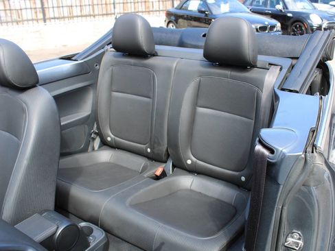 Used 2014 Volkswagen Beetle 1.8T image 27