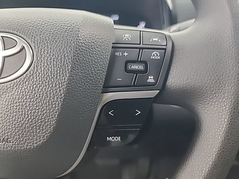 Used 2026 Toyota Camry LE FWD image 29
