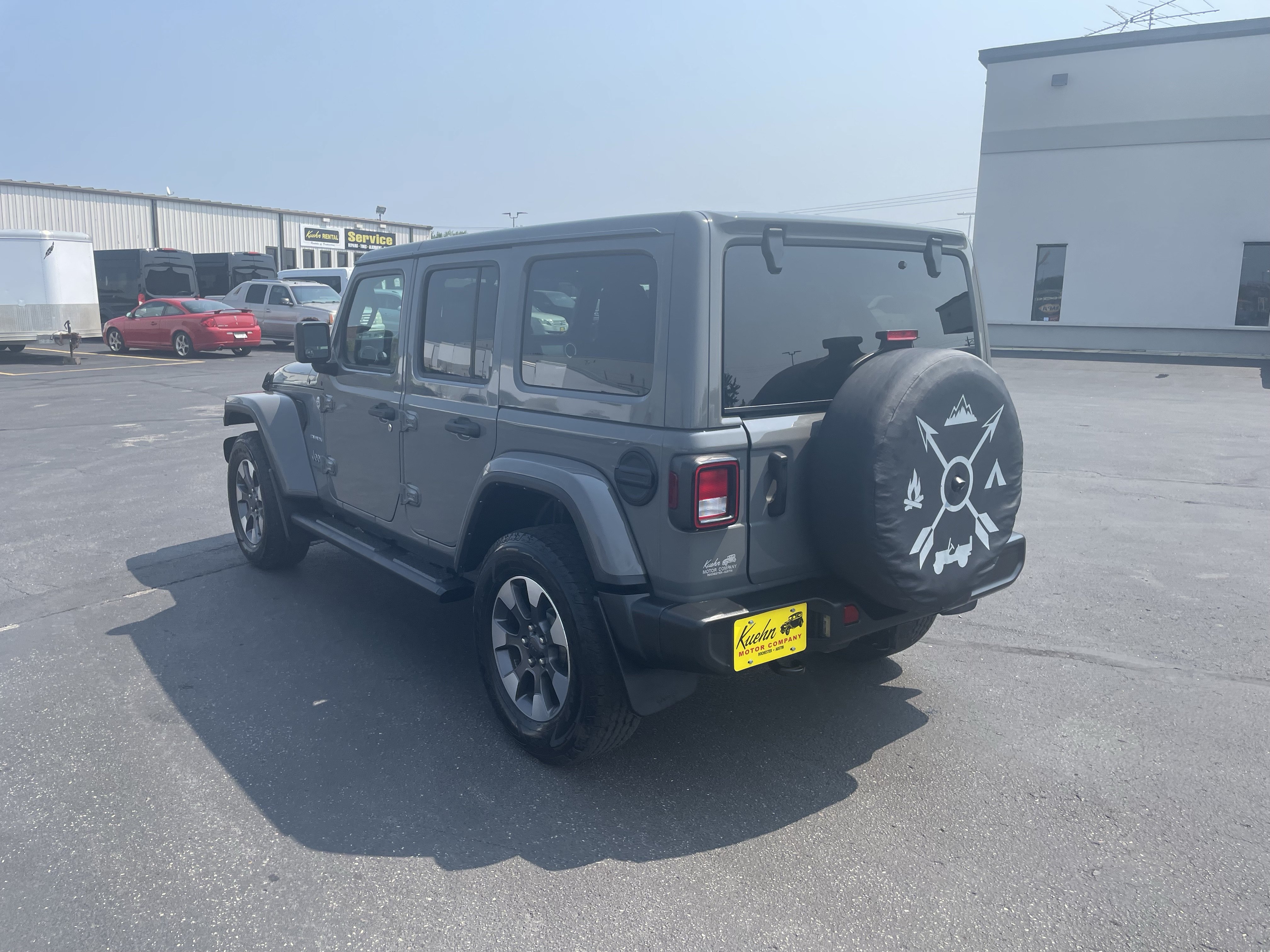 Used 2021 Jeep Wrangler Unlimited Sahara AWD/4WD image 6