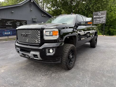Used 2016 GMC Sierra 2500 Denali w/ Duramax Plus Package AWD/4WD image 67