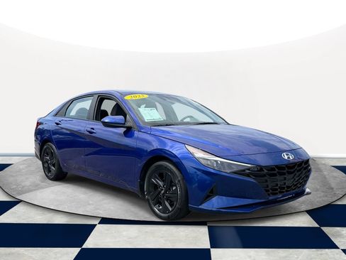 Used 2023 Hyundai Elantra SEL FWD image 1