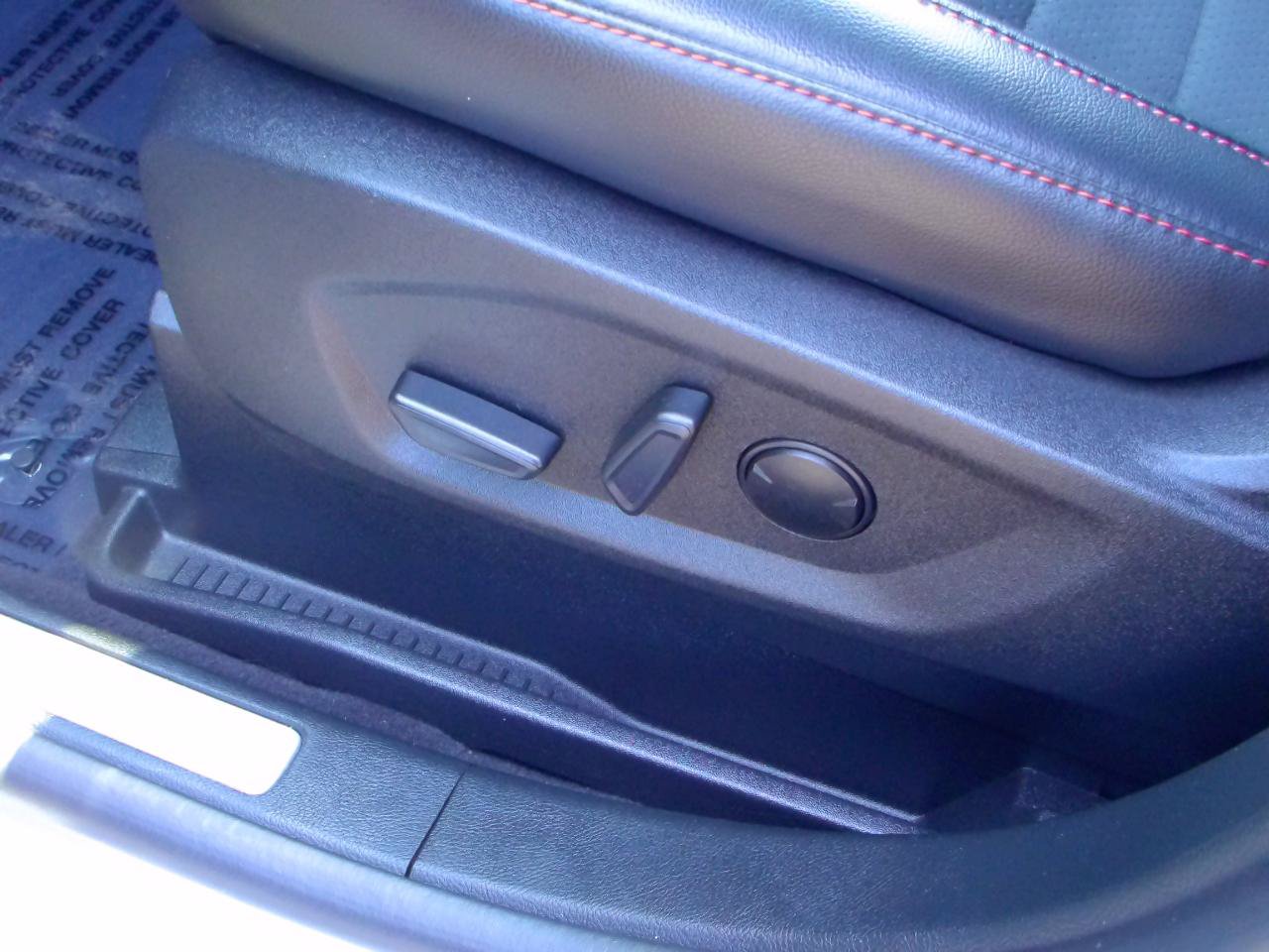 Used 2023 Ford Edge ST-Line AWD/4WD image 13