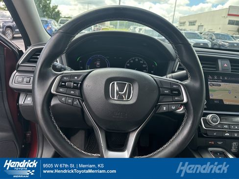 Used 2019 Honda Insight Touring image 1