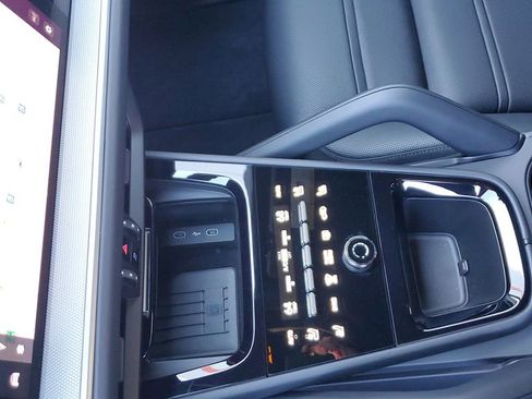 New 2026 Porsche Cayenne Coupe image 23