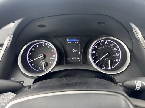 Used 2022 Toyota Camry LE FWD image 11