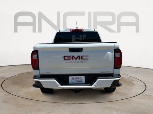 Used 2024 GMC Canyon Elevation w/ Convenience Package RWD image 9