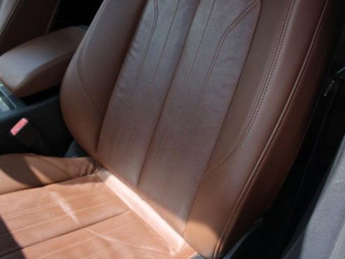 Used 2018 Audi Q5 2.0T Premium Plus w/ Premium Plus Package image 21