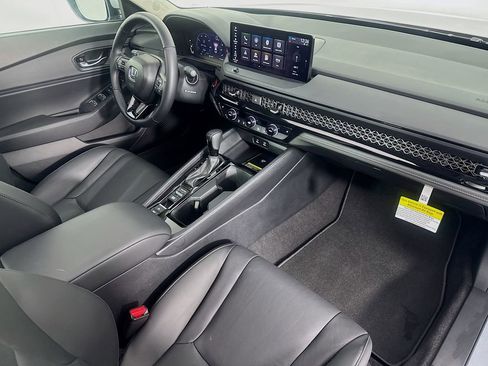 Certified 2025 Honda Accord EX-L image 36