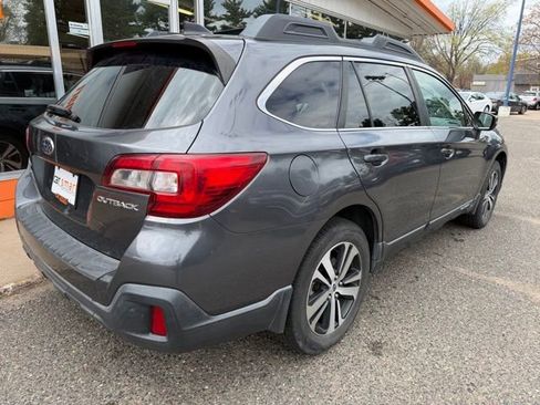 Used 2019 Subaru Outback 2.5i Limited AWD/4WD image 7