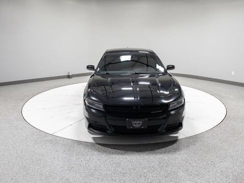 Used 2019 Dodge Charger SXT RWD image 25