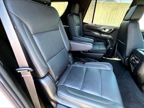 Used 2021 Chevrolet Tahoe LT w/ Luxury Package RWD image 20