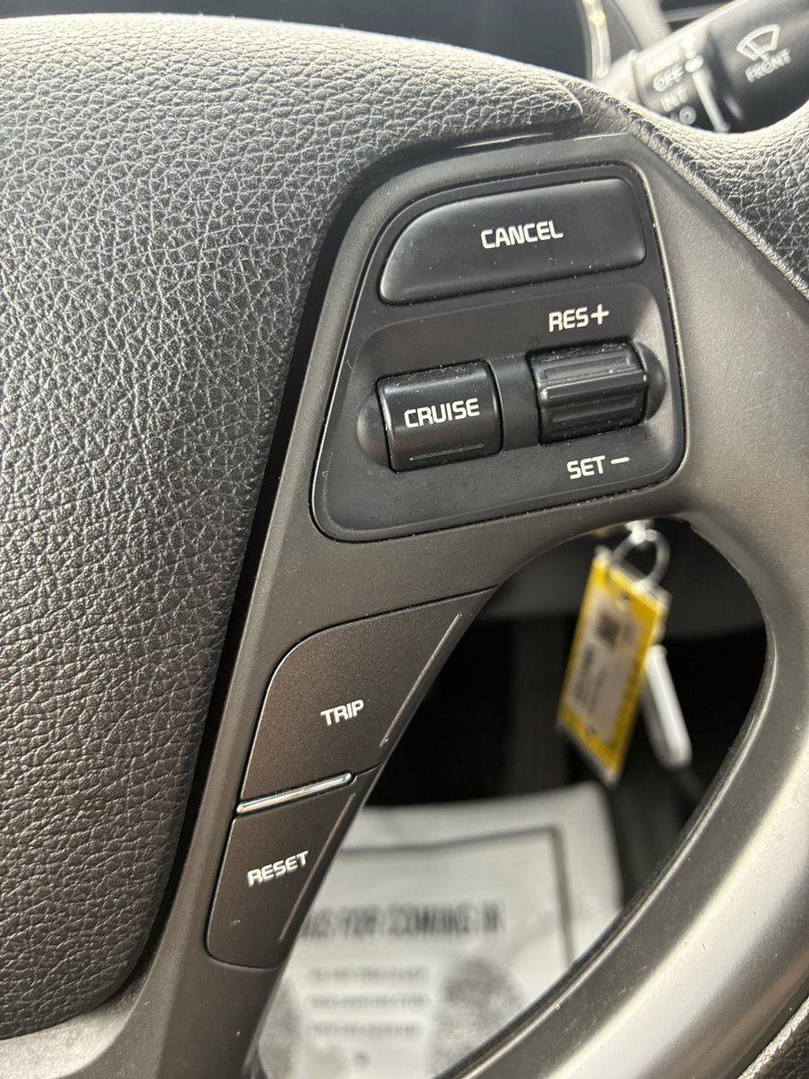 Used 2018 Kia Forte LX FWD image 21