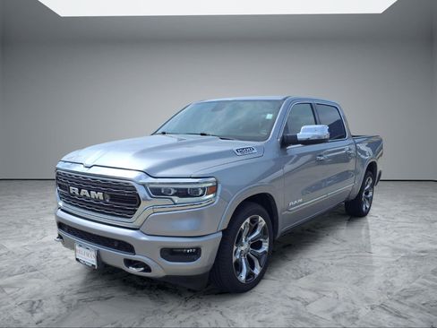 Used 2019 RAM 1500 Limited w/ Body Color Bumper Group image 3