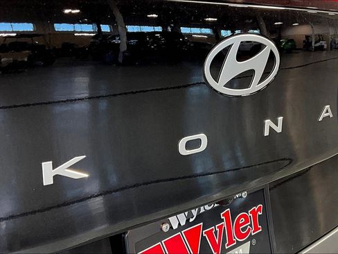 New 2026 Hyundai Kona SE AWD/4WD image 13