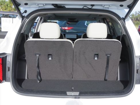 Used 2025 Kia Sorento SX image 34