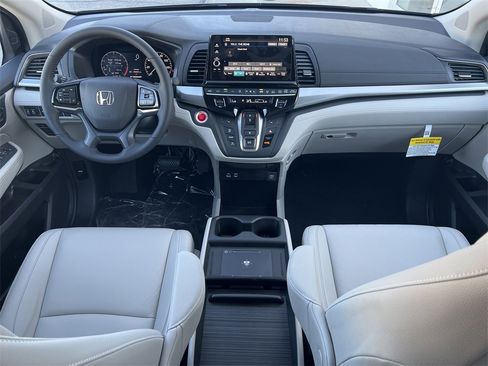 New 2026 Honda Odyssey EX-L image 13