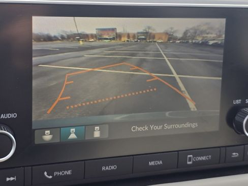 Certified 2023 Honda HR-V LX image 5