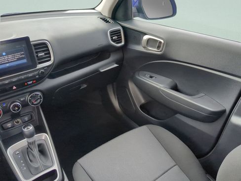 New 2026 Hyundai Venue SE FWD image 17