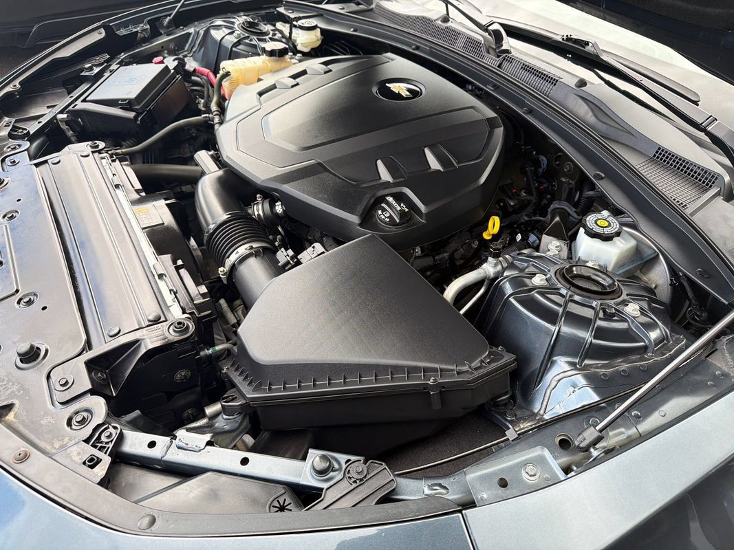 Used 2020 Chevrolet Camaro LT RWD image 21