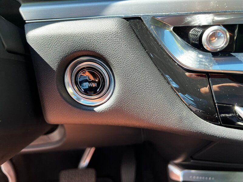 Used 2024 Cadillac Lyriq Sport AWD/4WD image 35