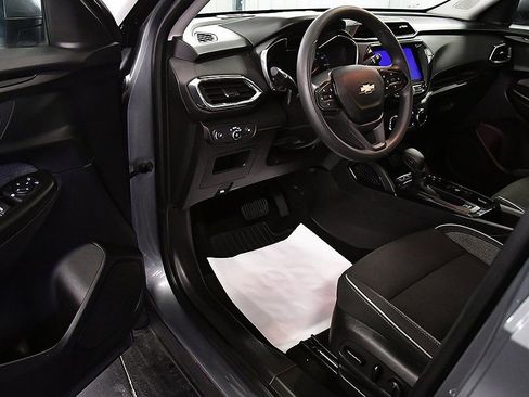 Used 2021 Chevrolet TrailBlazer LT w/ Convenience Package image 15
