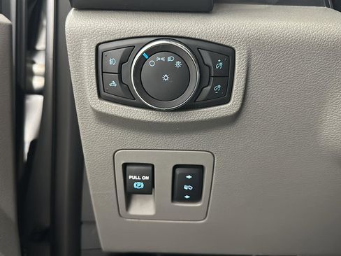 Used 2016 Ford F150 XLT w/ Equipment Group 302A Luxury image 15