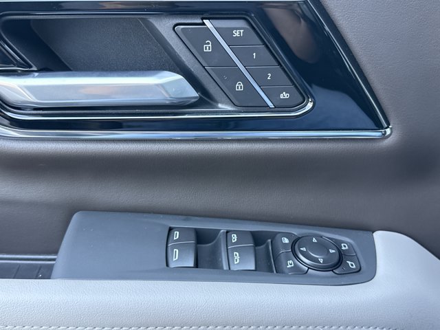Used 2026 GMC Yukon Elevation w/ LPO, Floor Liner Package AWD/4WD image 18