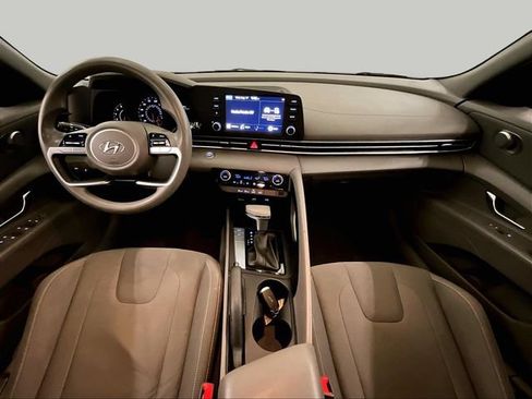 Used 2021 Hyundai Elantra SEL FWD image 14
